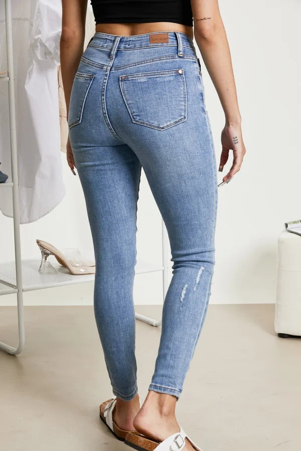 Judy Blue Hi-Waisted Destroyed Tummy Control Skinny Jean